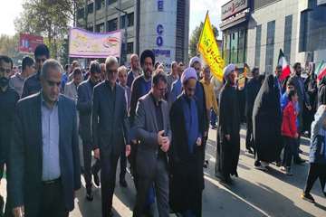 حضور جامعه بزرگ دانشگاه علوم پزشکی گیلان در راهپیمایی سیزده آبان