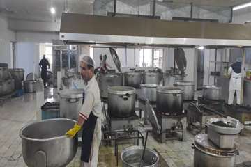 بازدید معاون وزیر بهداشت از بیمارستان و مجتمع دانشگاهی لاکان رشت