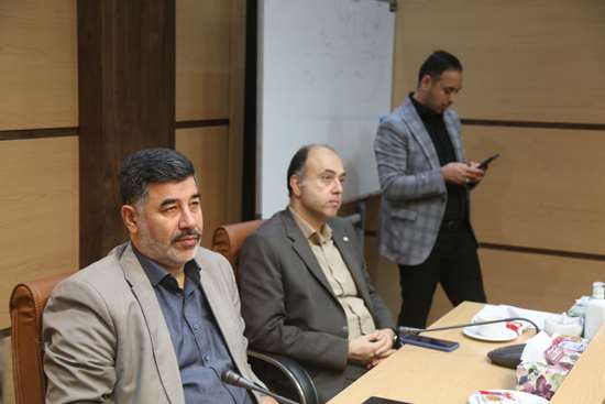 نشست مشترک مسئولان نظام سلامت با بازرس کل استان در سالن اجلاس حوزه ریاست 